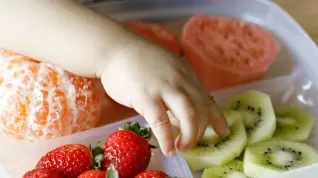 El sorprendente alimento que deja atrás a las naranjas por su rico contenido en vitamina C