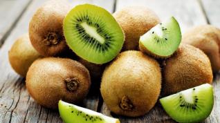 El kiwi es una de las frutas de temporada del otoño