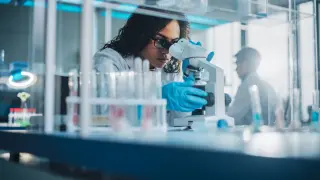 Las terapias CAR-T están revolucionando el tratamiento de los cánceres hematológicos como la leucemia