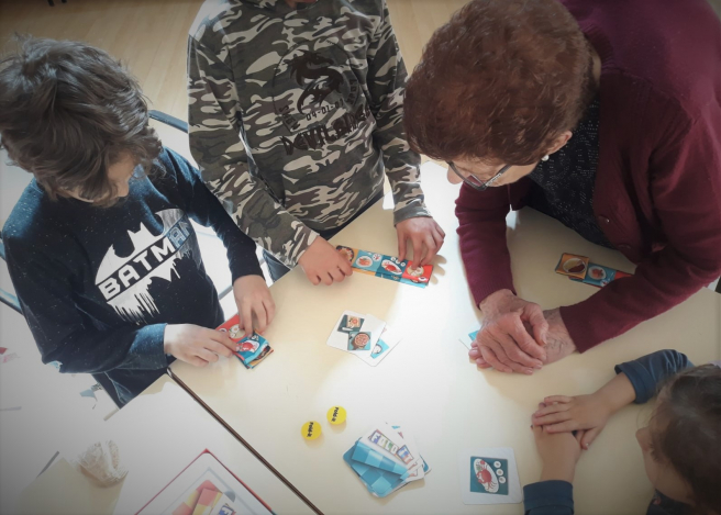 Intercambio Generacional Lúdico en colaboración con la tienda Rebellion en el ayuntamiento de Navalcarnero (Madrid).